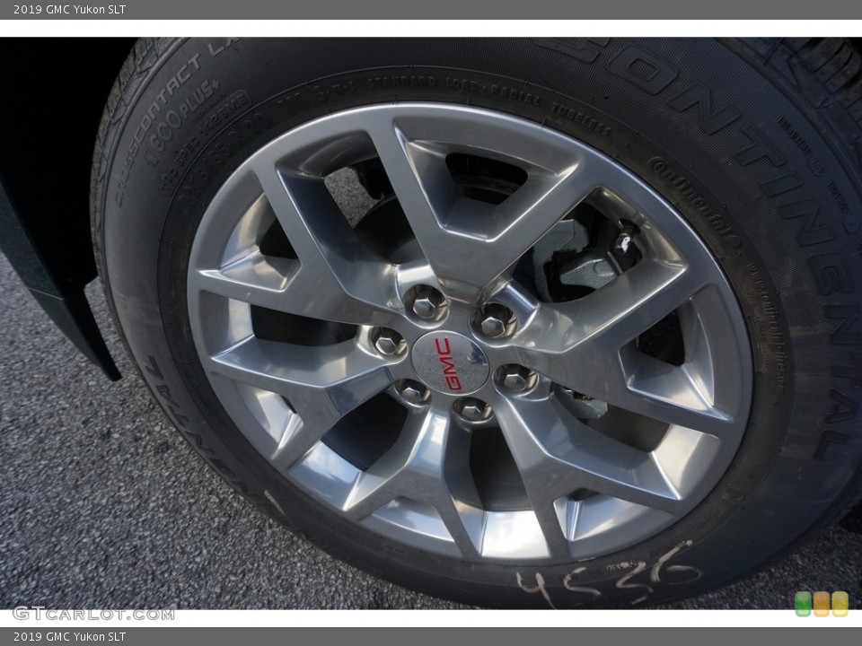 2019 GMC Yukon SLT Wheel and Tire Photo #130737452