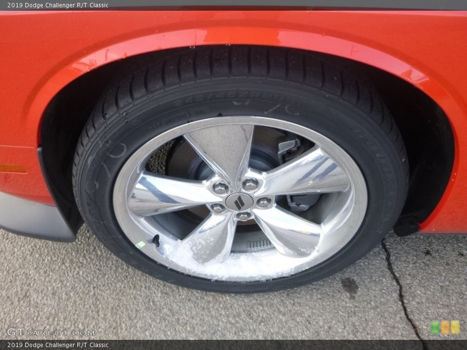 2019 Dodge Challenger R/T Classic Wheel and Tire Photo #130796148