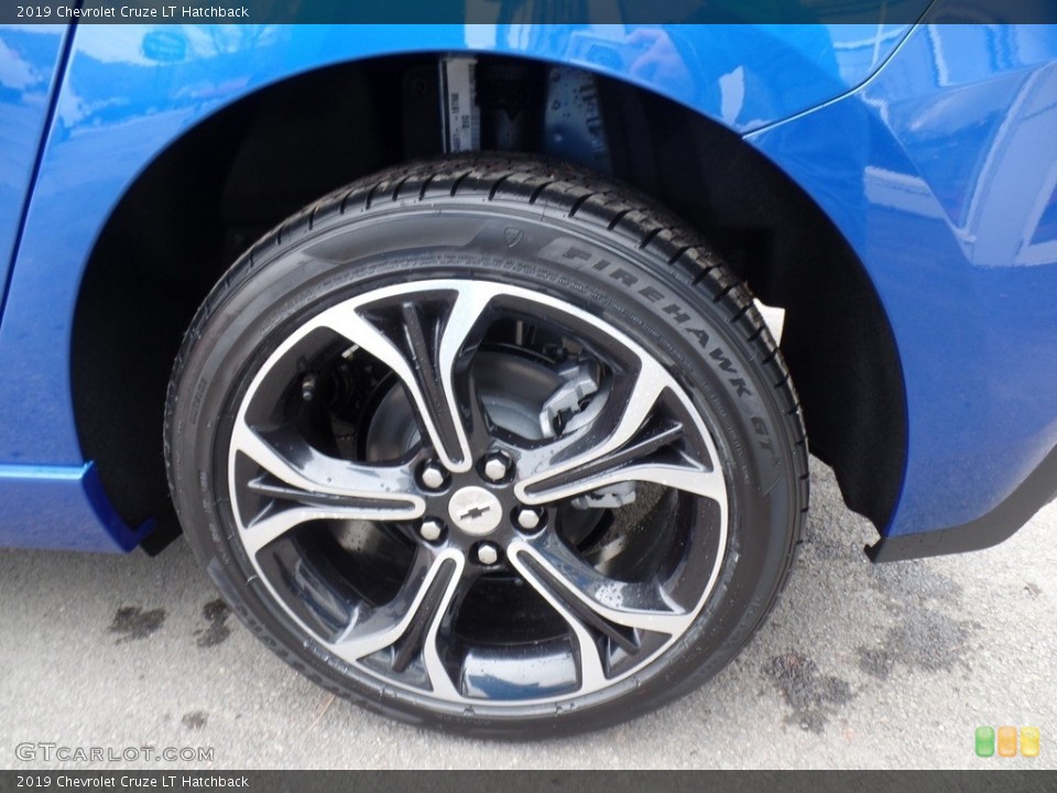 2019 Chevrolet Cruze LT Hatchback Wheel and Tire Photo #130848274