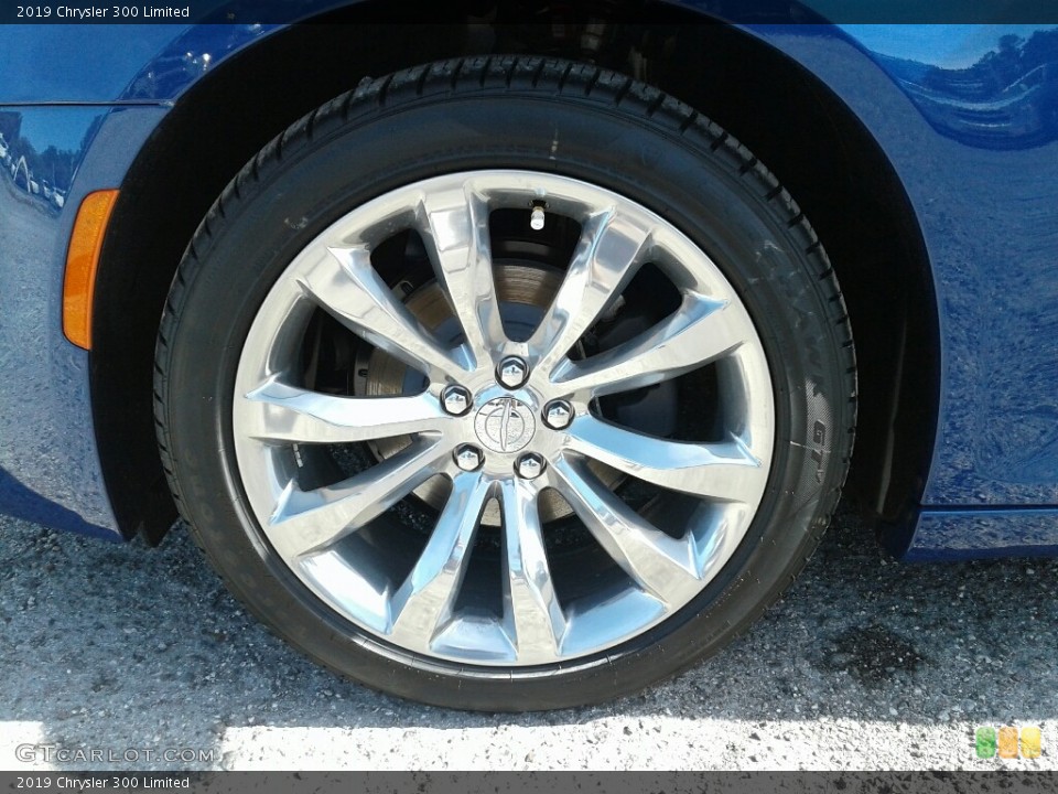 2019 Chrysler 300 Limited Wheel and Tire Photo #130912909
