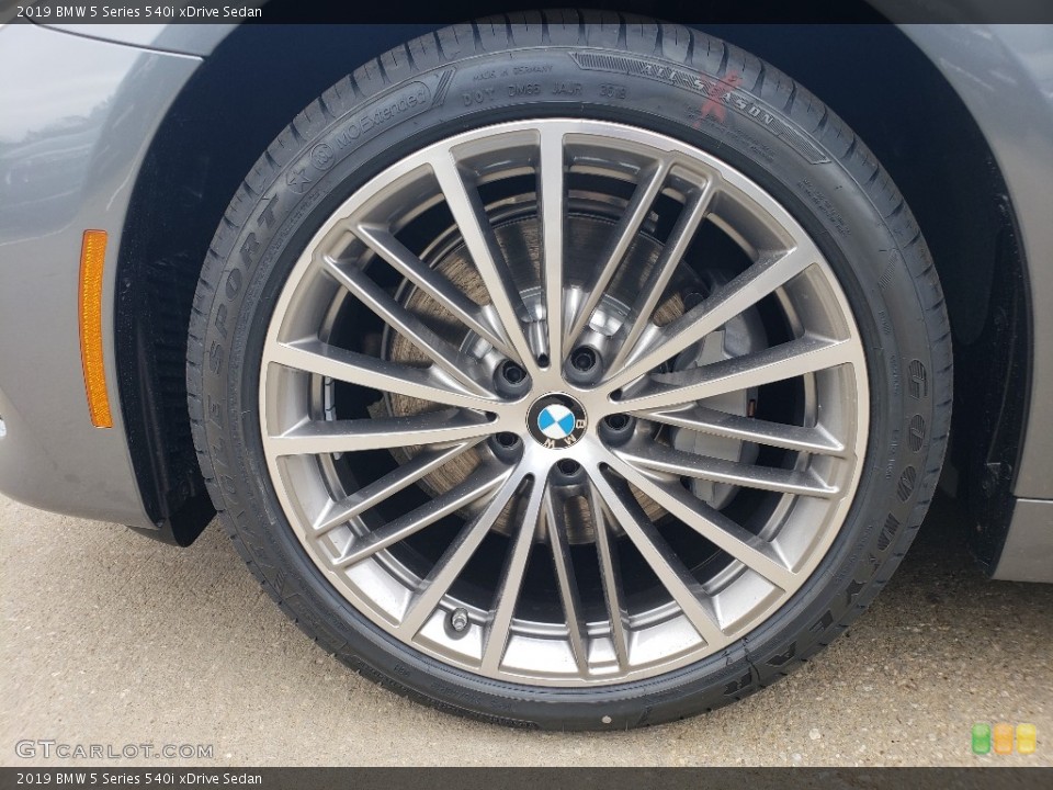 2019 BMW 5 Series 540i xDrive Sedan Wheel and Tire Photo #131015097