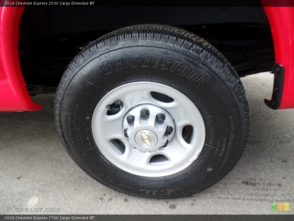 2019 Chevrolet Express Wheels and Tires