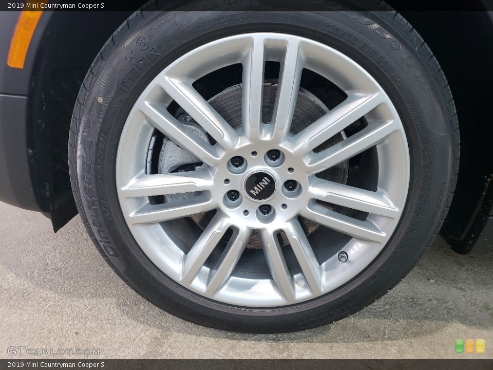 2019 Mini Countryman Cooper S Wheel and Tire Photo #131113929
