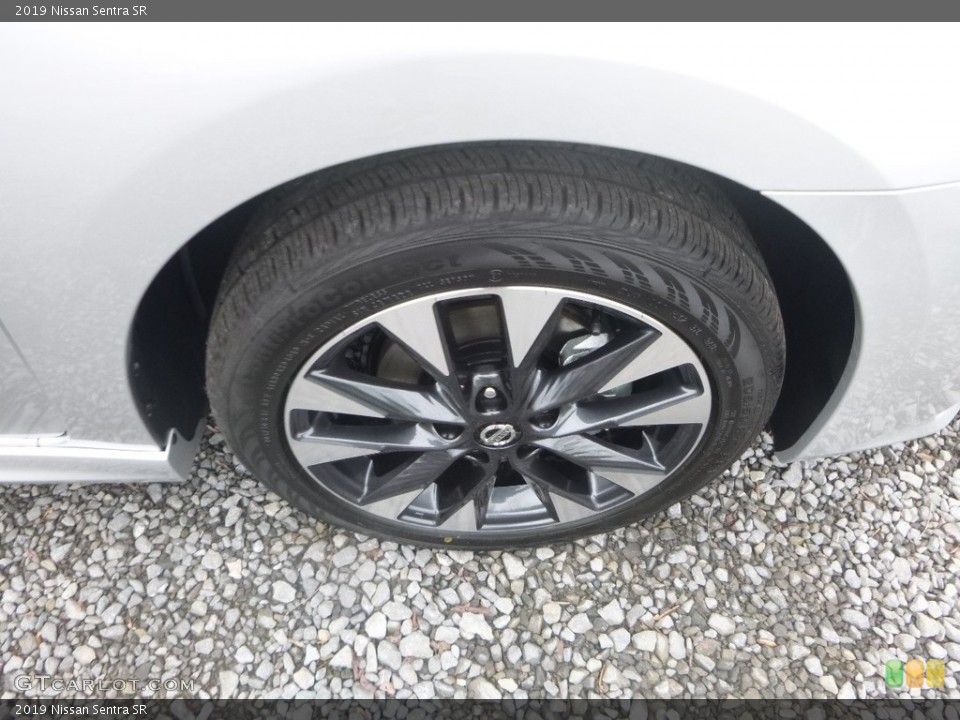 2019 Nissan Sentra SR Wheel and Tire Photo #131258530