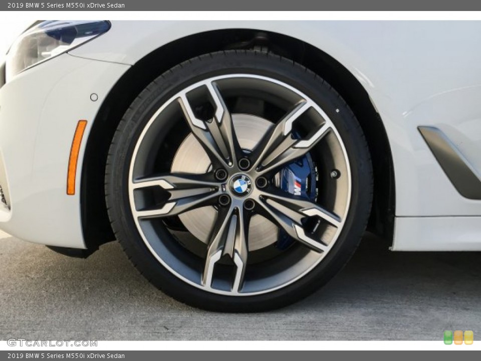 2019 BMW 5 Series M550i xDrive Sedan Wheel and Tire Photo #131381609