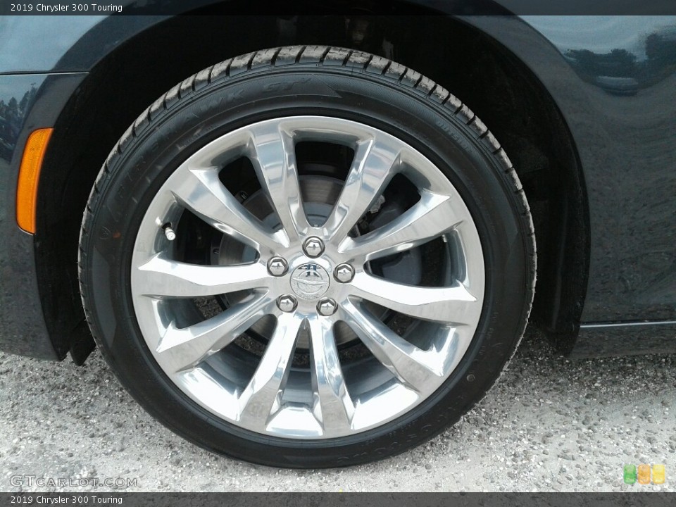 2019 Chrysler 300 Touring Wheel and Tire Photo #131465817