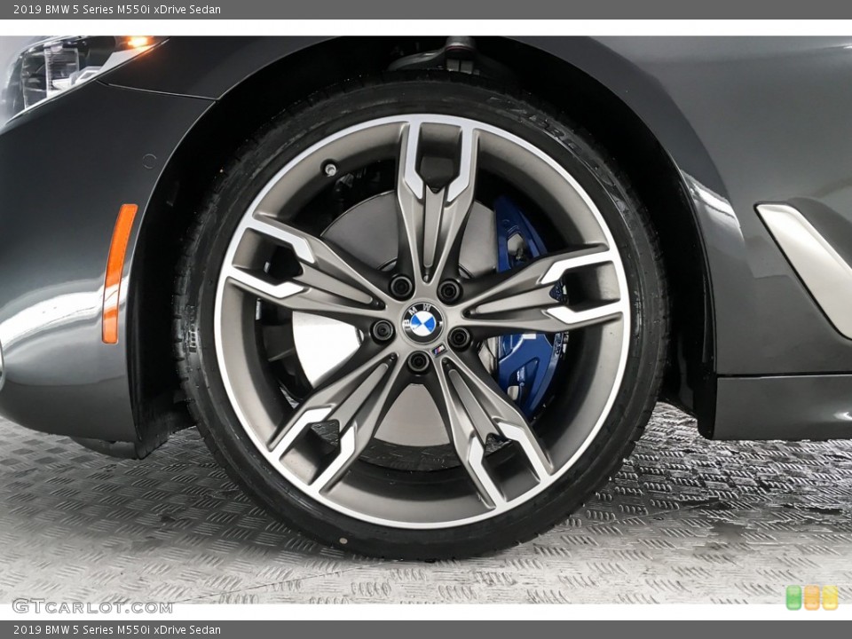 2019 BMW 5 Series M550i xDrive Sedan Wheel and Tire Photo #131508463