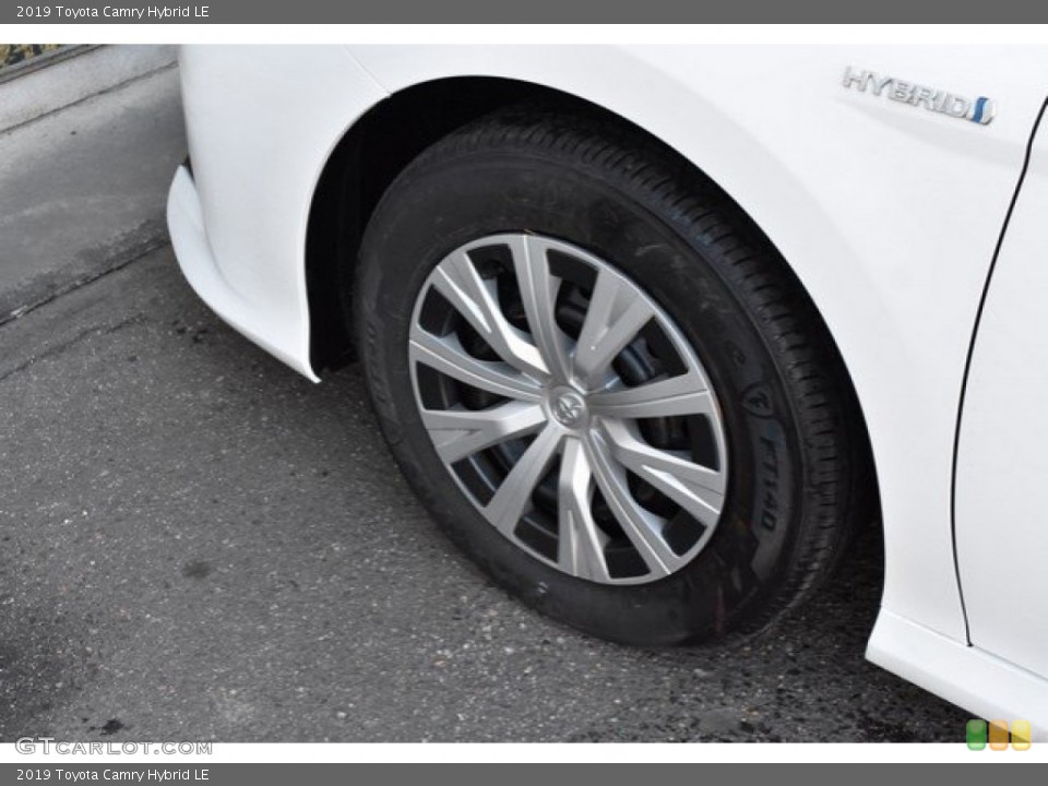 2019 Toyota Camry Hybrid LE Wheel and Tire Photo #131550979