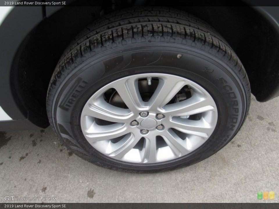 2019 Land Rover Discovery Sport SE Wheel and Tire Photo #131729234