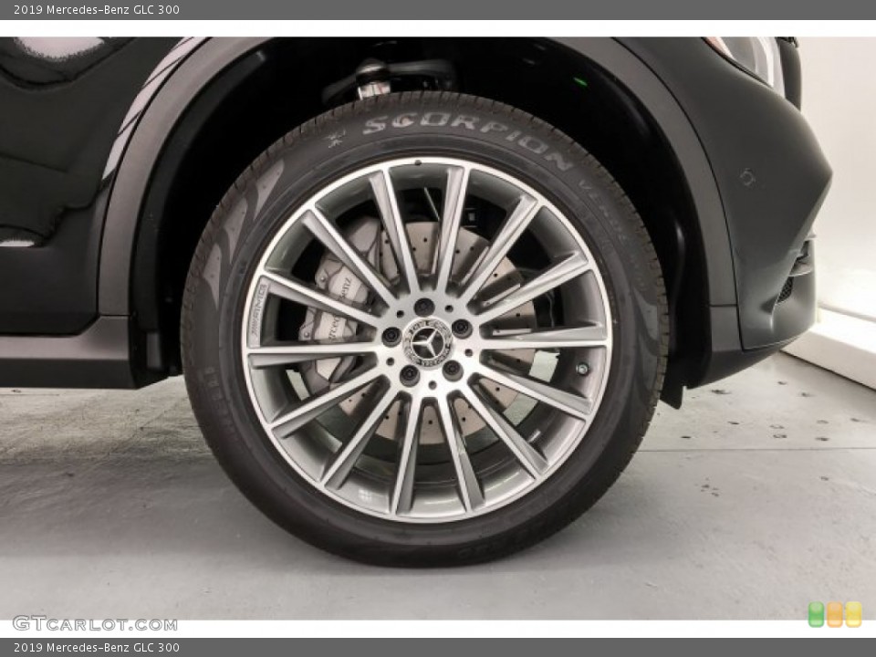 2019 Mercedes-Benz GLC Wheels and Tires