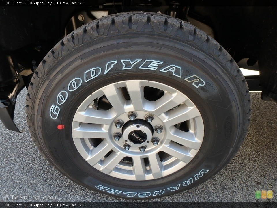 2019 Ford F250 Super Duty XLT Crew Cab 4x4 Wheel and Tire Photo #132400417