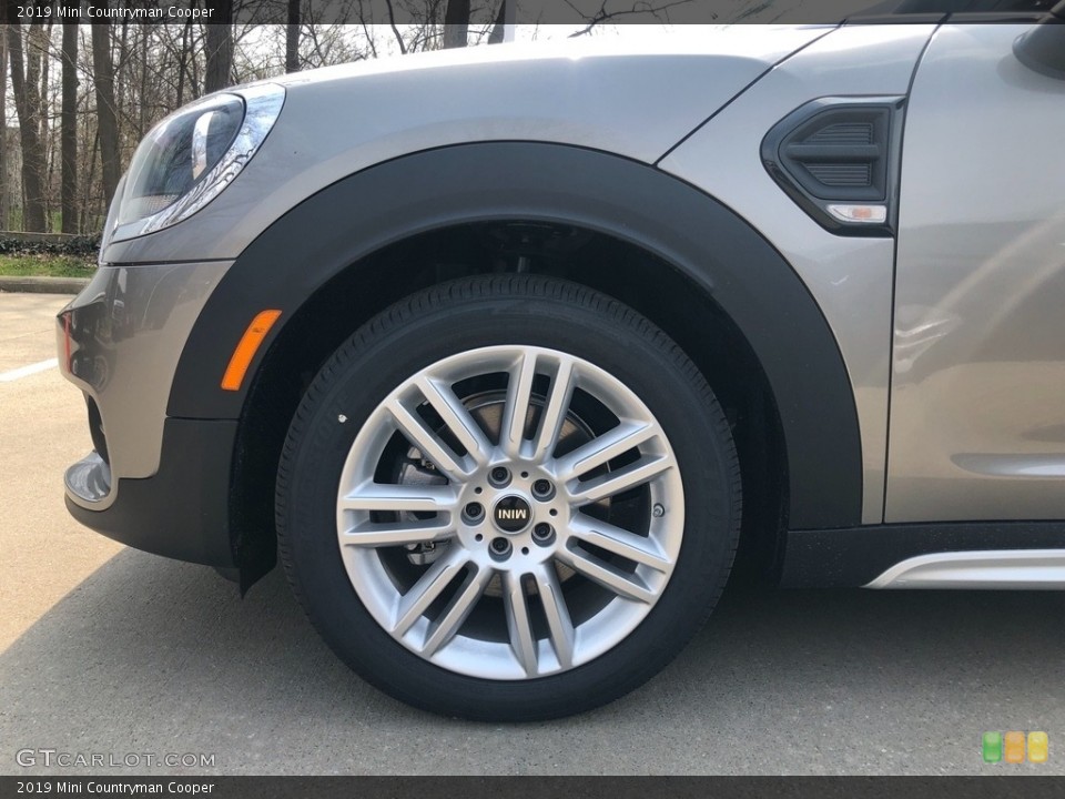 2019 Mini Countryman Cooper Wheel and Tire Photo #132942635