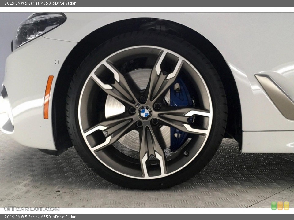2019 BMW 5 Series M550i xDrive Sedan Wheel and Tire Photo #132970028