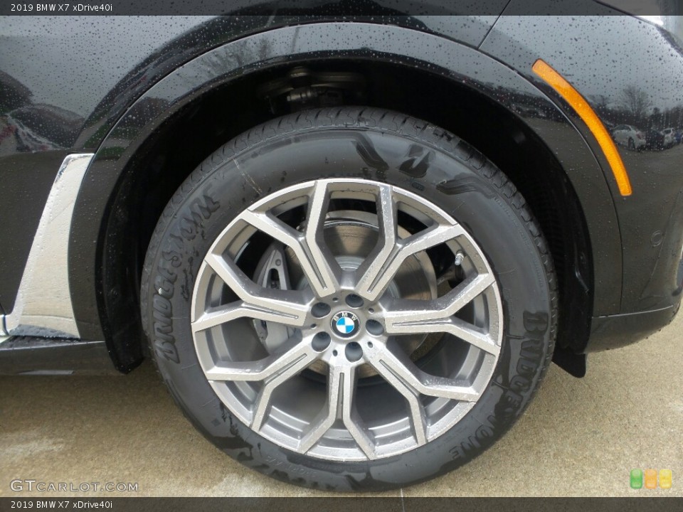 2019 BMW X7 xDrive40i Wheel and Tire Photo #132980279