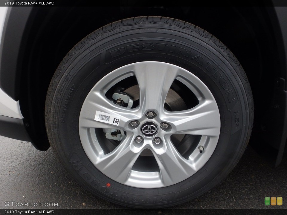 2019 Toyota RAV4 XLE AWD Wheel and Tire Photo #133135076