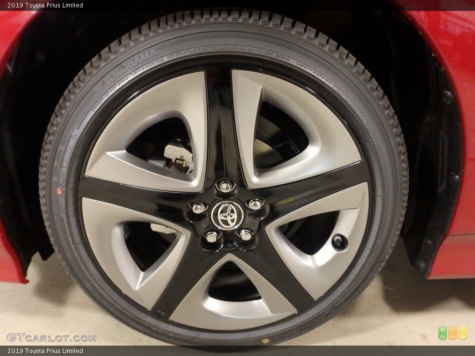 2019 Toyota Prius Limited Wheel and Tire Photo #133257971
