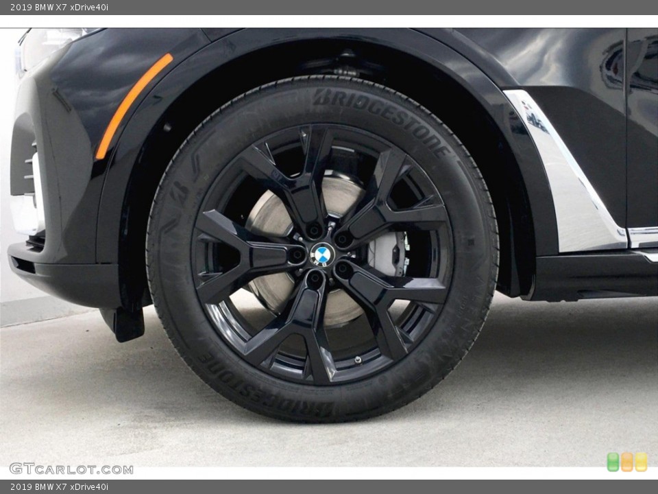 2019 BMW X7 xDrive40i Wheel and Tire Photo #133279216