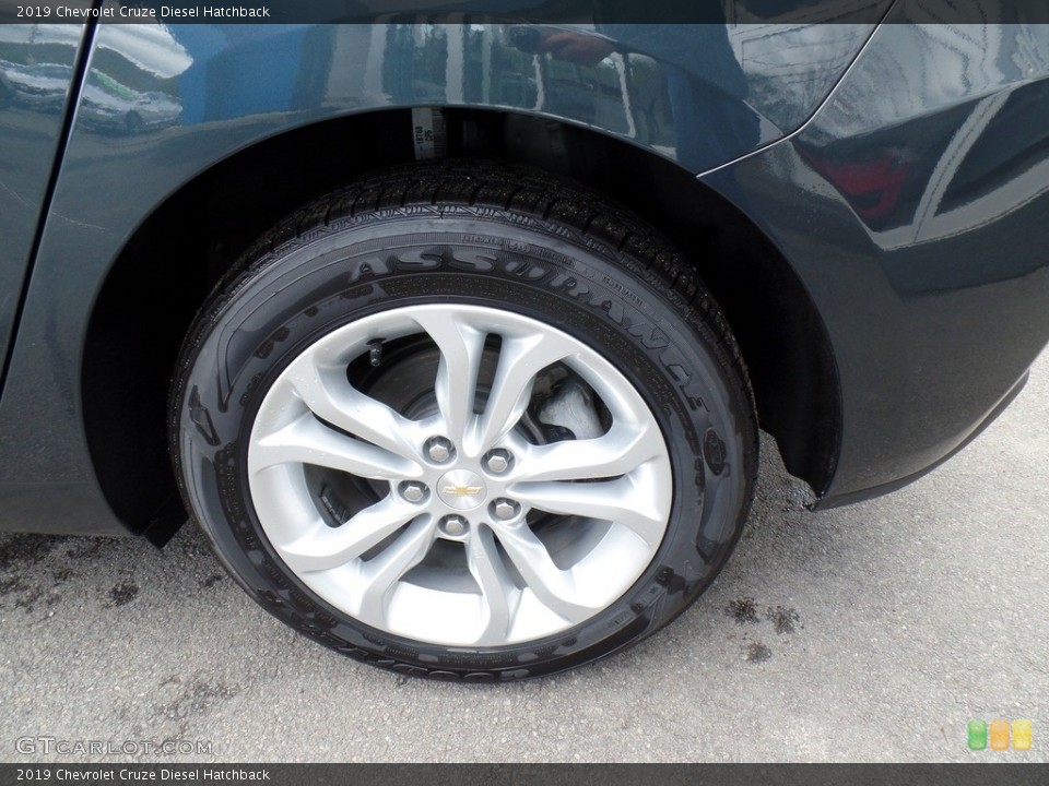 2019 Chevrolet Cruze Diesel Hatchback Wheel and Tire Photo #133321080