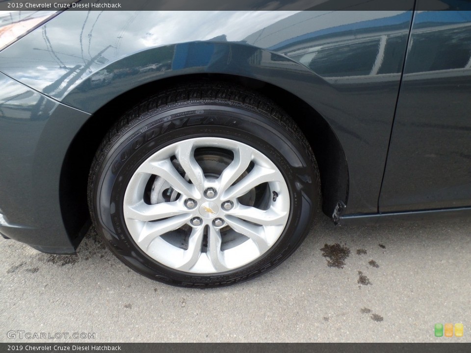 2019 Chevrolet Cruze Diesel Hatchback Wheel and Tire Photo #133321100