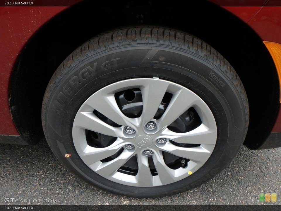 2020 Kia Soul LX Wheel and Tire Photo #133637188