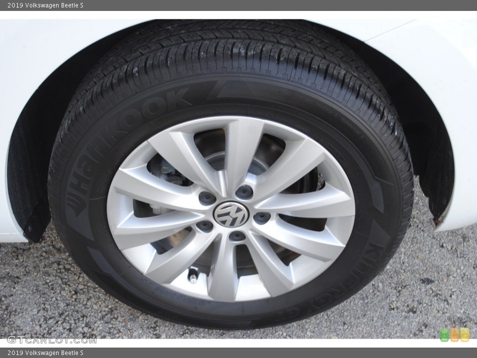 2019 Volkswagen Beetle S Wheel and Tire Photo #134869097