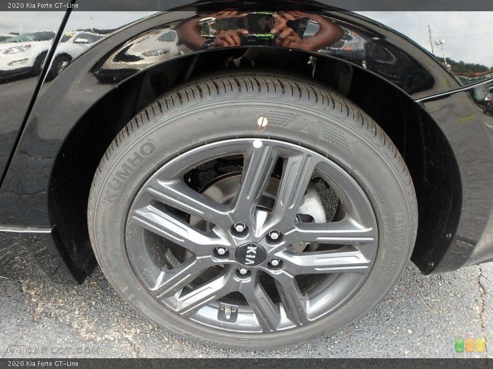 2020 Kia Forte GT-Line Wheel and Tire Photo #134885024