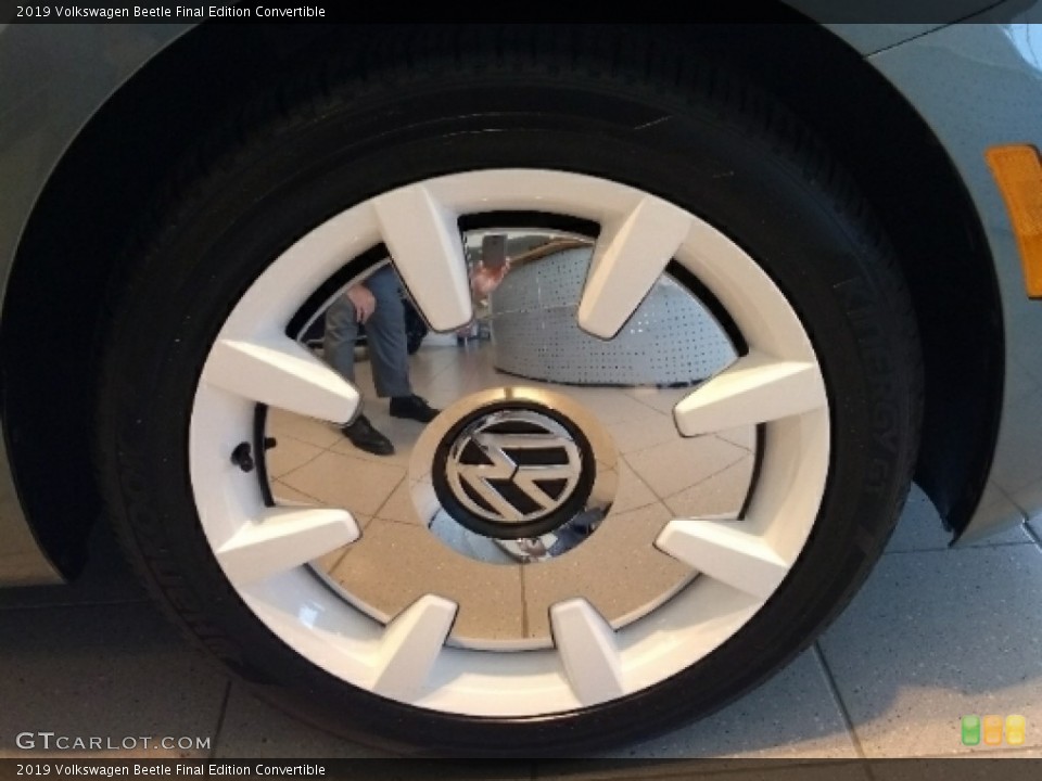 2019 Volkswagen Beetle Final Edition Convertible Wheel and Tire Photo #134933482