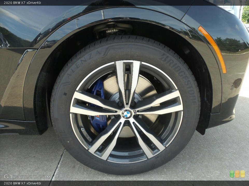 2020 BMW X7 xDrive40i Wheel and Tire Photo #134984987