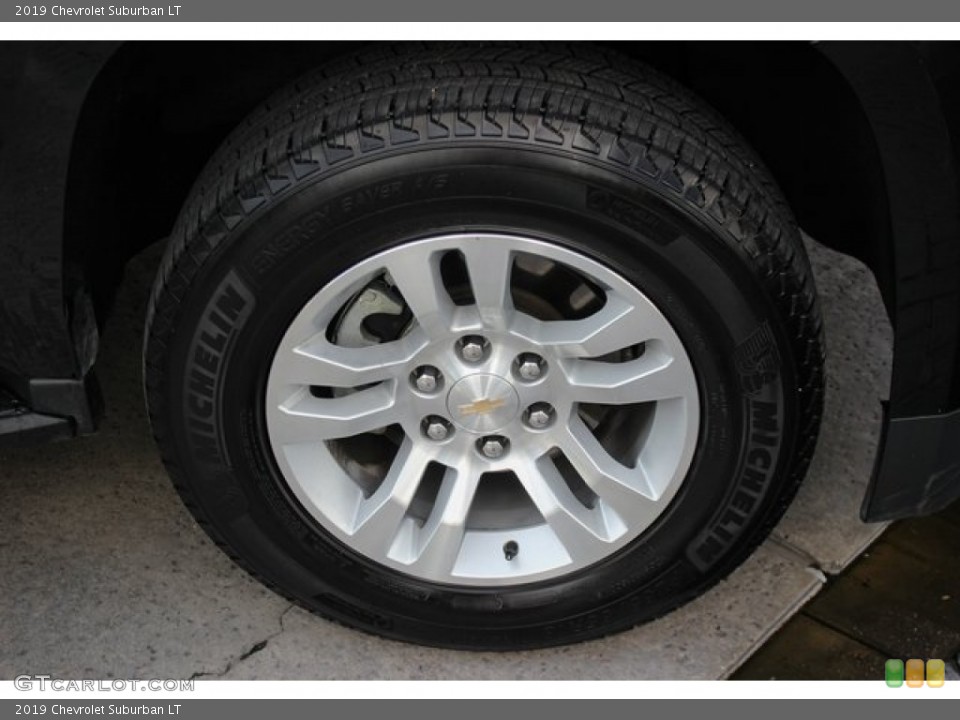 2019 Chevrolet Suburban LT Wheel and Tire Photo #135332278