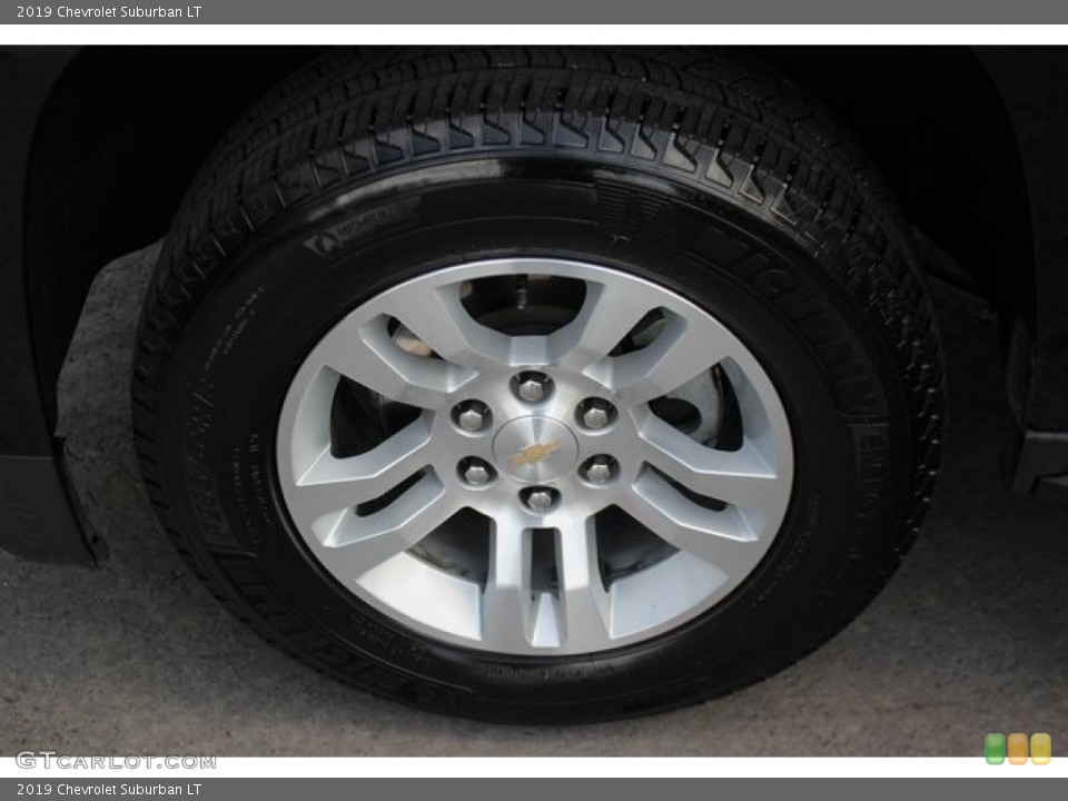 2019 Chevrolet Suburban LT Wheel and Tire Photo #135332395