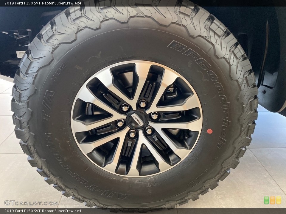 2019 Ford F150 SVT Raptor SuperCrew 4x4 Wheel and Tire Photo #135356576