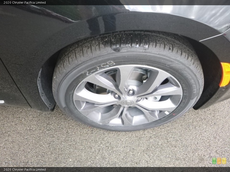 2020 Chrysler Pacifica Limited Wheel and Tire Photo #135364517