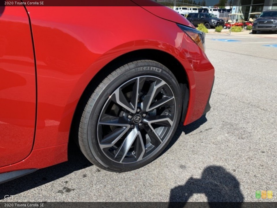 2020 Toyota Corolla SE Wheel and Tire Photo #135533589