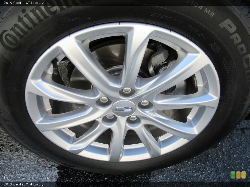 2019 Cadillac XT4 Wheels and Tires