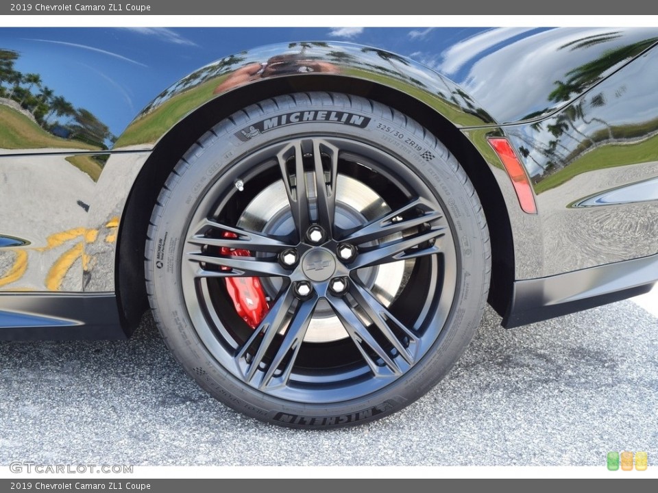 2019 Chevrolet Camaro ZL1 Coupe Wheel and Tire Photo #136090253
