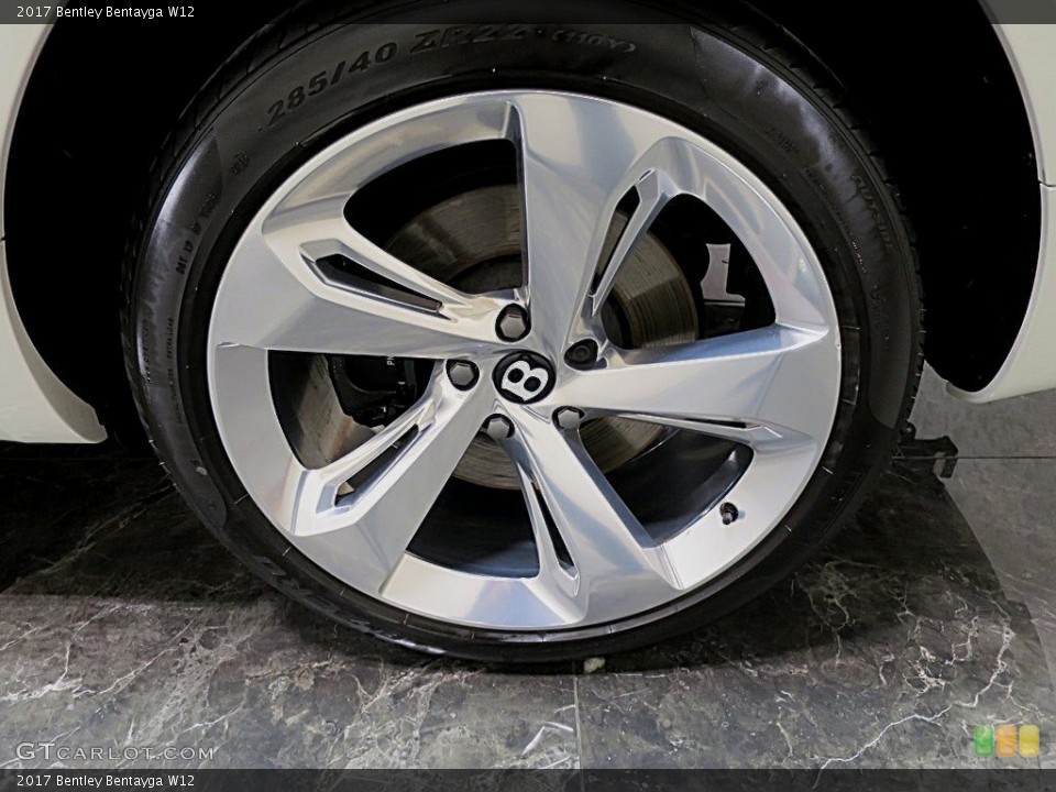 2017 Bentley Bentayga Wheels and Tires