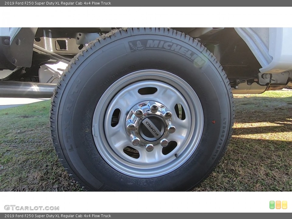 2019 Ford F250 Super Duty XL Regular Cab 4x4 Plow Truck Wheel and Tire Photo #136262678