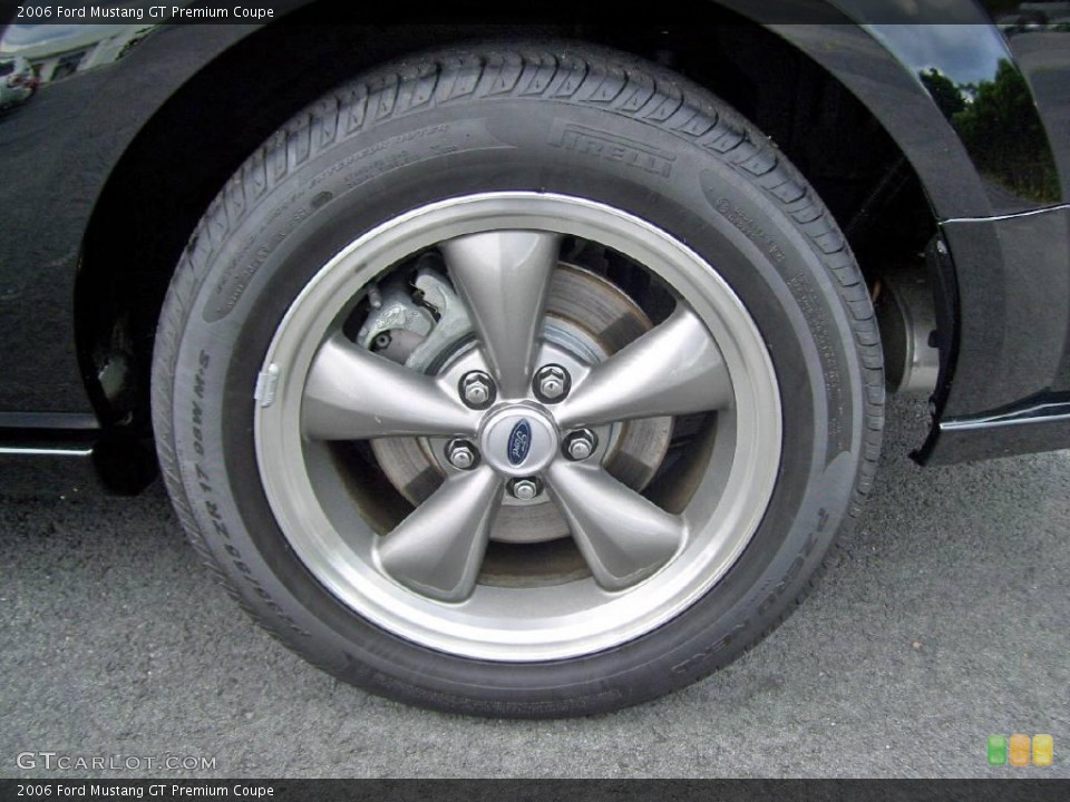 2006 Ford Mustang GT Premium Coupe Wheel and Tire Photo #13629755