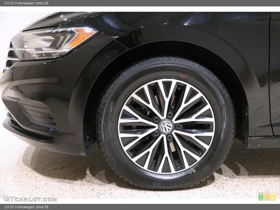 2019 Volkswagen Jetta SE Wheel and Tire Photo #137226164