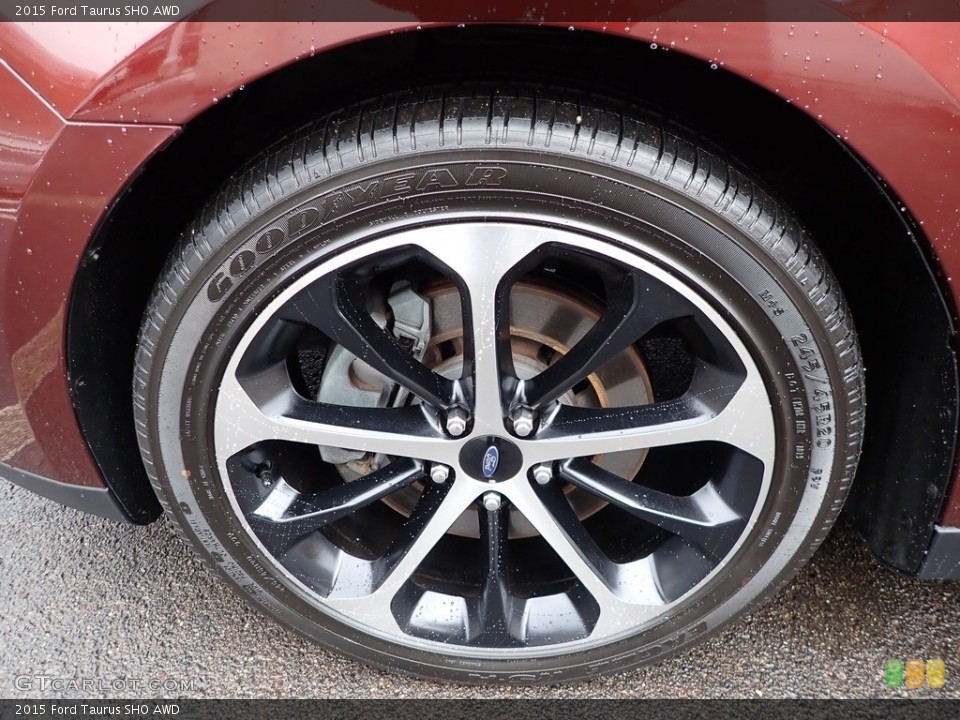 2015 Ford Taurus SHO AWD Wheel and Tire Photo #137382229