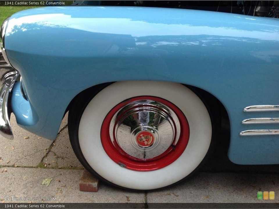 1941 Cadillac Series 62 Convertible Wheel and Tire Photo #138509160