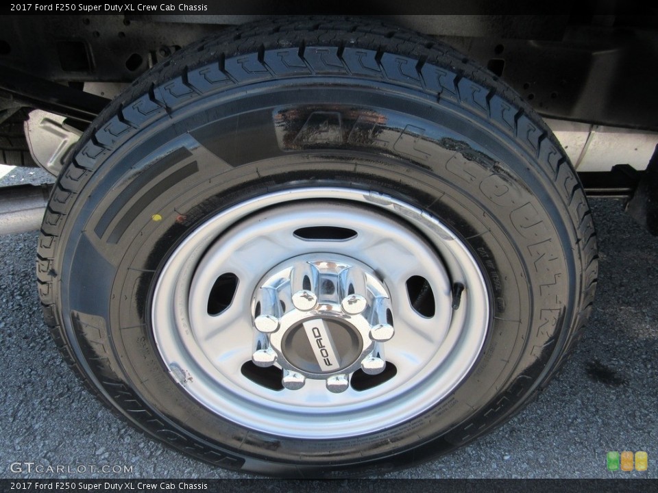 2017 Ford F250 Super Duty XL Crew Cab Chassis Wheel and Tire Photo #138544908