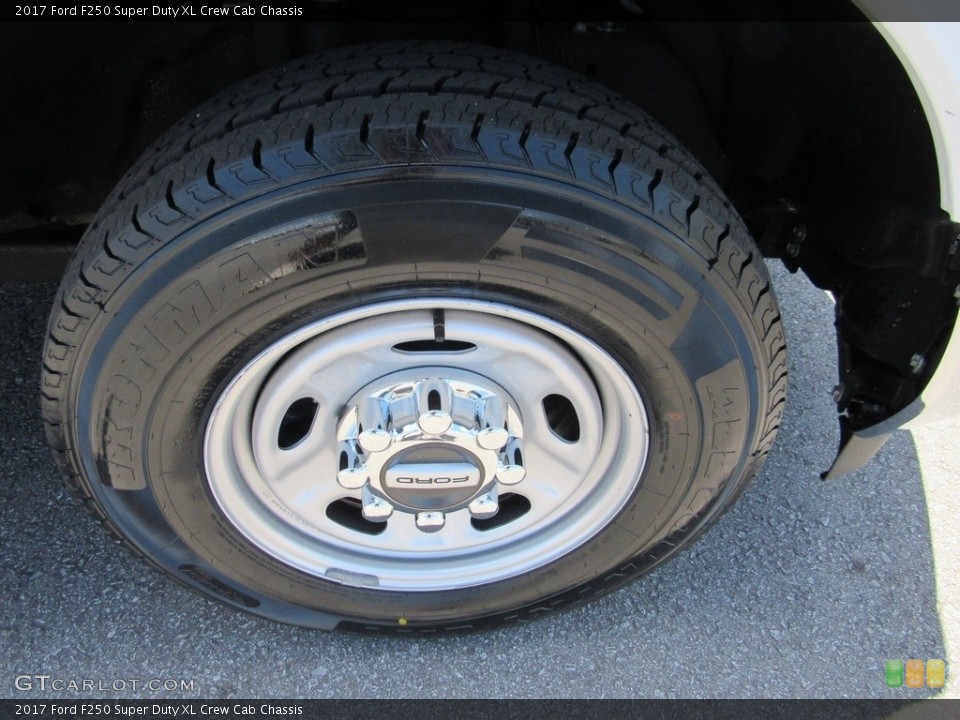 2017 Ford F250 Super Duty XL Crew Cab Chassis Wheel and Tire Photo #138544956