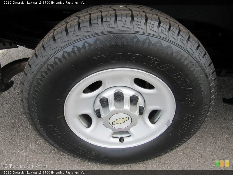 2010 Chevrolet Express LS 3500 Extended Passenger Van Wheel and Tire Photo #138620538