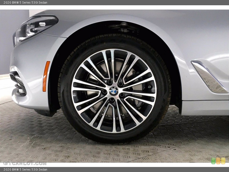2020 BMW 5 Series 530i Sedan Wheel and Tire Photo #139122229