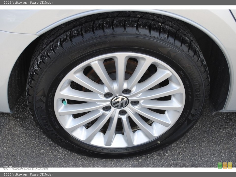 2016 Volkswagen Passat SE Sedan Wheel and Tire Photo #139162174