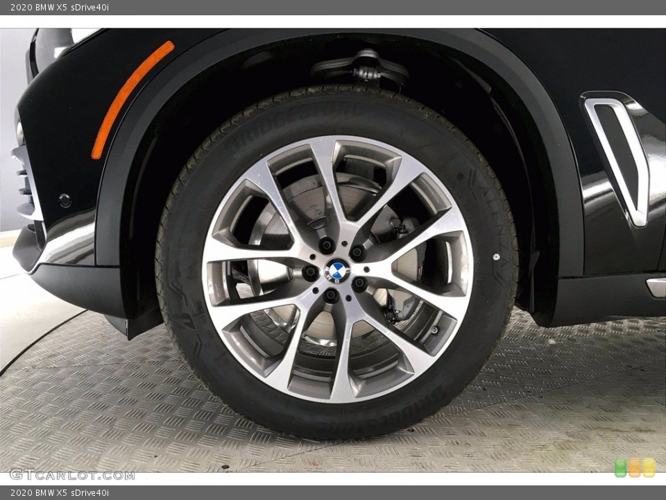 2020 BMW X5 sDrive40i Wheel and Tire Photo #139176372