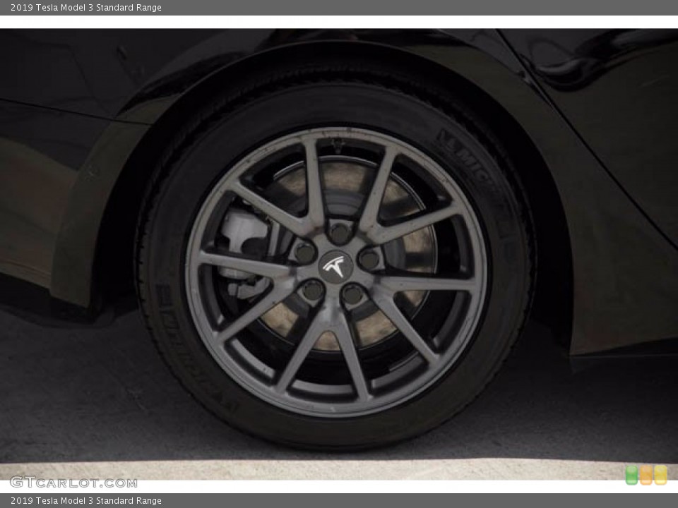 2019 Tesla Model 3 Standard Range Wheel and Tire Photo #139439952