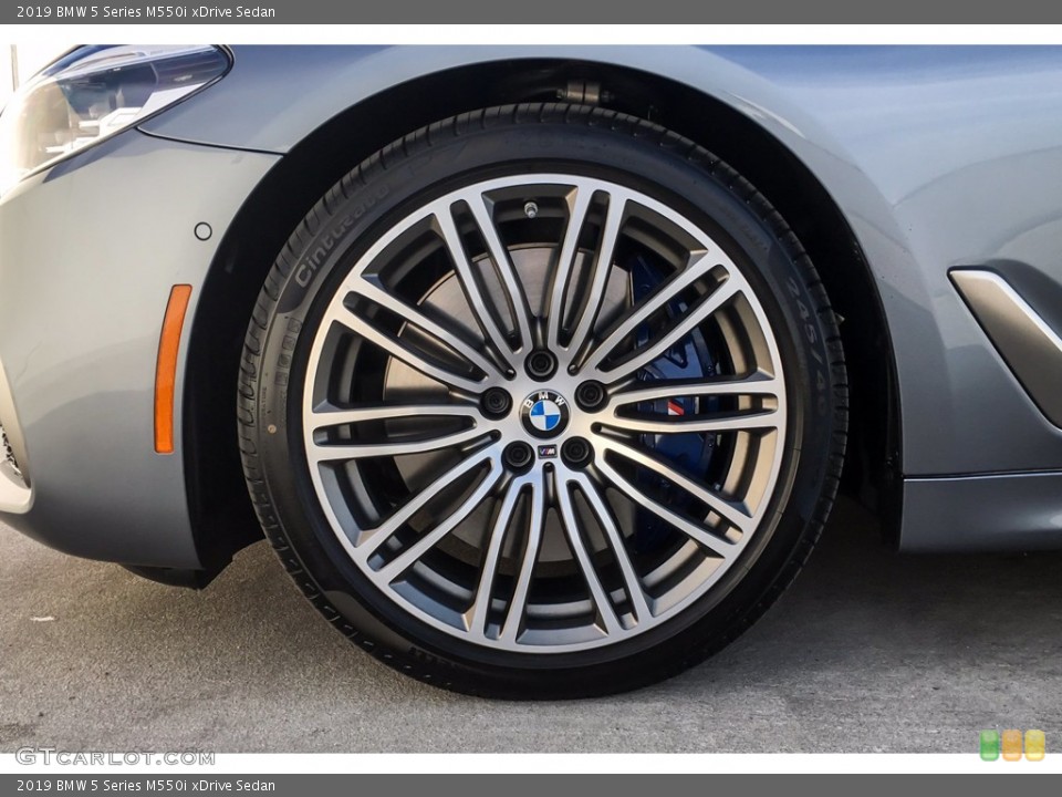 2019 BMW 5 Series M550i xDrive Sedan Wheel and Tire Photo #139492282
