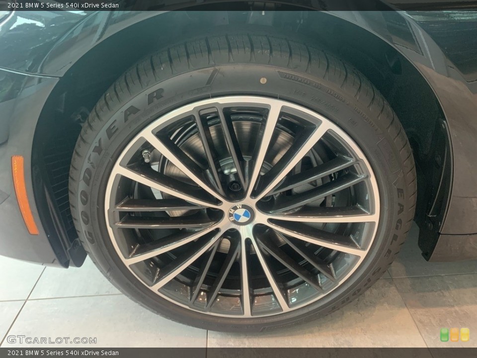 2021 BMW 5 Series 540i xDrive Sedan Wheel and Tire Photo #139584303